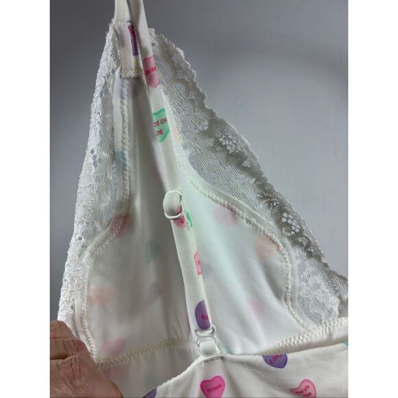 SKIMS NWOT Lace Triangle One Piece in Marble Candy Heart Print Size XL - Picture 4 of 8
